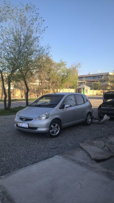 honda sтеп: Honda Fit: 2002 г., 1.5 л, Вариатор, Бензин, Кроссовер