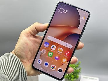 realme c51: Xiaomi, Mi 11 Lite, Б/у, 256 ГБ, цвет - Черный, 2 SIM — 2