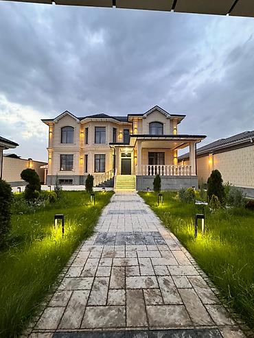 🏡 Продаётся роскошный особняк в Арча-Бешике 📍 Локация: ул. Бадахшан 🏠 at lalafo.kg 🏡 Продаётся роскошный особняк в Арча-Бешике 📍 Локация: ул. Бадахшан 🏠