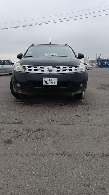 Nissan: Matoru vurub yigdirmaq lazim di Xüsusiyyətlər: - Kuzov: qara rəngli — 8