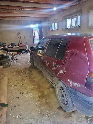 рул: Volkswagen Golf: 1992 г., Кол менен иштөөчү, Газ, Хетчбек — 2