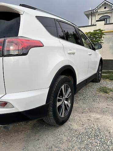 Продажа авто: Toyota RAV4: 2018 г., 2.5 л, Автомат, Бензин, Кроссовер — 4