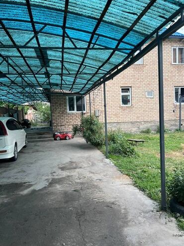 дом арча бешик ак орго: ✨Продается кирпичный двухэтажный дом 175 м² с участком 5 соток в