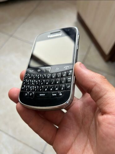 telefon blackberry: Blackberry Bold Touch 9900, 8 GB, rəng - Qara