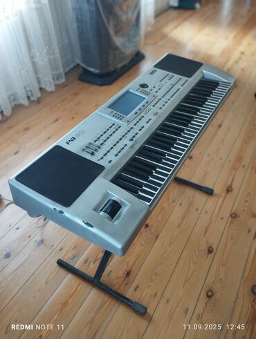 Digər auditexnika: KORG PA80 satılır üstündə ayağ çxol verilir