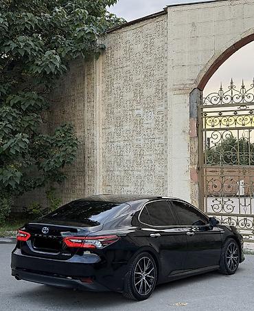 камбой: Toyota Camry: 2021 г., 2.5 л, Вариатор, Гибрид, Седан — 5