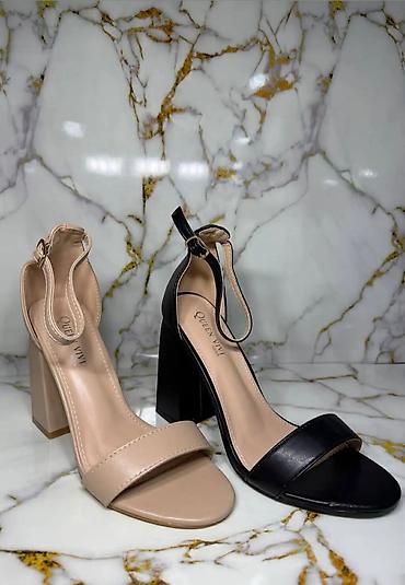 Sandale: Sandale sa kaišem oko zgloba – elegantan minimalistički model - — 4