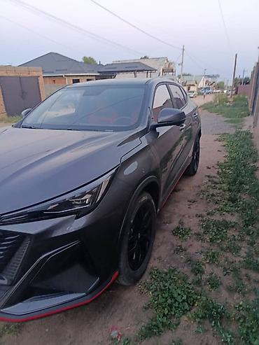 Срочно продаю или меняю. Автомобиль с ярким спортивным дизайном и