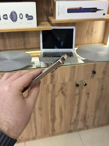 Apple iPhone: IPhone 16 Pro Max, 256 GB, Desert Titanium, Simsiz şarj — 8