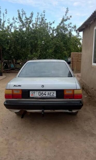 audi 100 с4: Audi 100: 1985 г., 2.2 л, Механика, Бензин, Седан