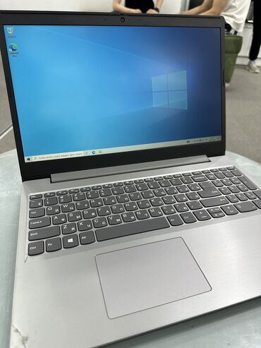 noutbuk na pk: Ноутбук, Lenovo, 8 ГБ ОЗУ, Intel Core i3, 15.6 ", Б/у, Для работы, учебы, память SSD
