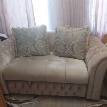 чехол на диван и два кресла: Диван
торг уместен