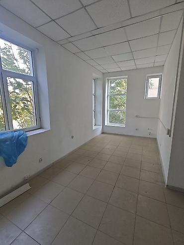 Аренда магазинов: Сдаю Помещение целиком: Косметика, парфюмерия, 80 м², В жилом комплексе — 11