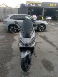 дождевик на скутер: Макси-скутер 150 куб. см, Бензин