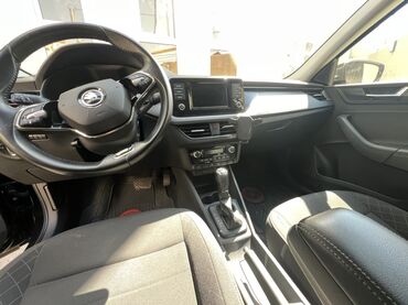 Skoda: Skoda Rapid, qara rəng, sedan gövdə. Texniki və komfort — 6