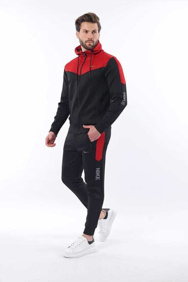 Trenerke: L XL 2XL 3XL
3500 din — 4