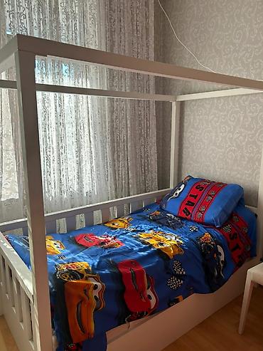 boyama seti: Oğlan və qız üçün, İşlənmiş, Çarpayı, Bazalı, Matras ilə, Siyirməsiz — 1