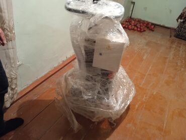 Digər məişət texnikası: Pol yonmaq üçün xüsusiləşdirilmiş cilalayıcı.TƏCİLİ SATILIR.PUL — 9