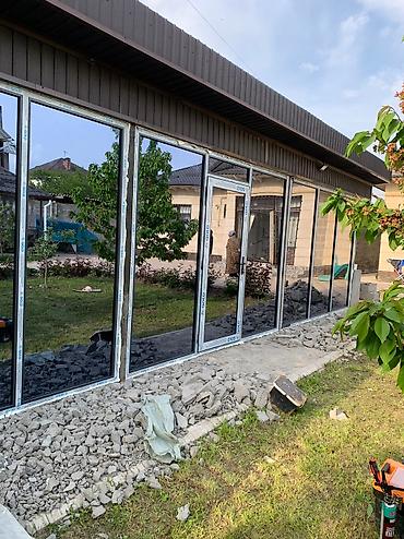 Пластиковые окна на заказ: Пластиковое окно на заказ, Тип окна: Витражные, Мансардные, Панорамные, Декоративные особенности: Другие особенности, Бесплатная установка, Без рассрочки — 4