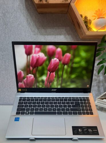 noutbuk satış: İşlənmiş Acer Aspire, 15.6 ", Intel Core i3, 256 GB