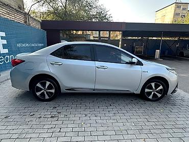 Toyota: Toyota : 2021 г., 1.8 л, Вариатор, Гибрид, Седан — 3