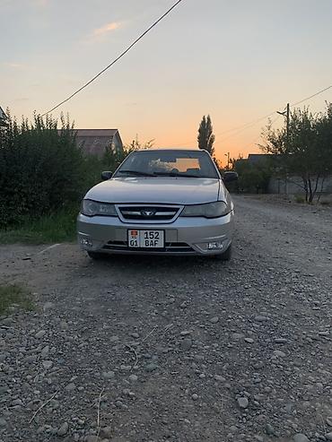 Унаа: Daewoo Nexia: 2012 г., 1.5 л, Кол менен иштөөчү, Бензин, Седан — 1