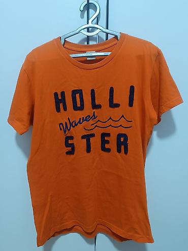 pull and: Оранжевая футболка hollister унисекс с темно-синей надписью — 1