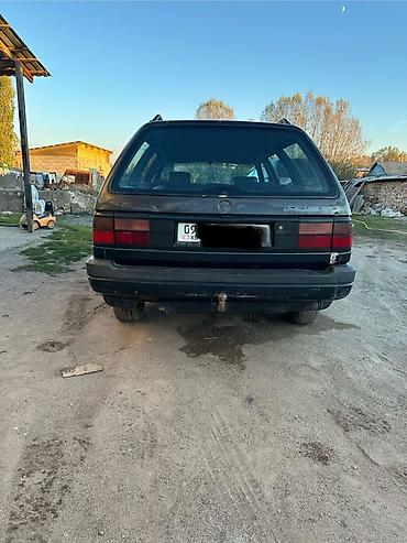 Продажа авто: Volkswagen Passat: 1992 г., 2 л, Механика, Бензин, Универсал — 2