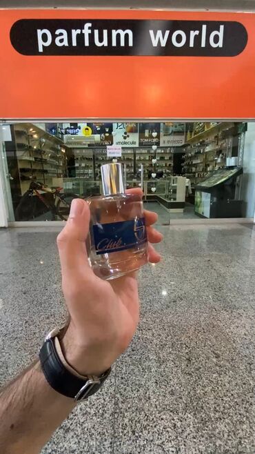 philos parfum: İtalyan Brendidir, karobkası var. Kişi ətridir. Originaldır. Qiyməti