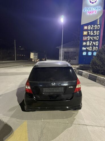 Honda: Honda Jazz: 2007 г., 1.3 л, Механика, Бензин, Хэтчбэк — 3