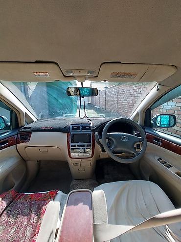 ио пинин: Toyota Ipsum: 2003 г., 2.4 л, Автомат, Бензин, Минивэн — 9
