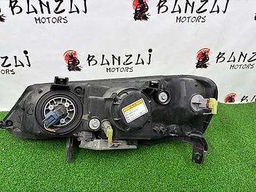 автодои: Передняя правая фара Honda 2001 г., Б/у, Оригинал, Япония — 3