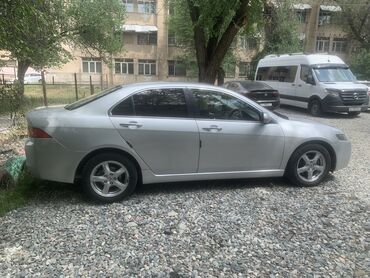 Honda: Honda Accord: 2004 г., 2 л, Автомат, Бензин, Седан