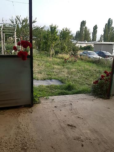 домик мобильный: Продаётся жилой дом с участком и садом. - Дом: один основной этаж с — 2