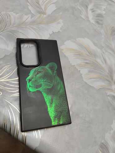 Чехлы: Чехол для смартфона с большим модулем камеры и рисунком «зелёная — 1