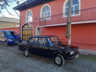 VAZ (LADA): VAZ (LADA) 2107: 1.6 l | 2010 il 200000 km Sedan