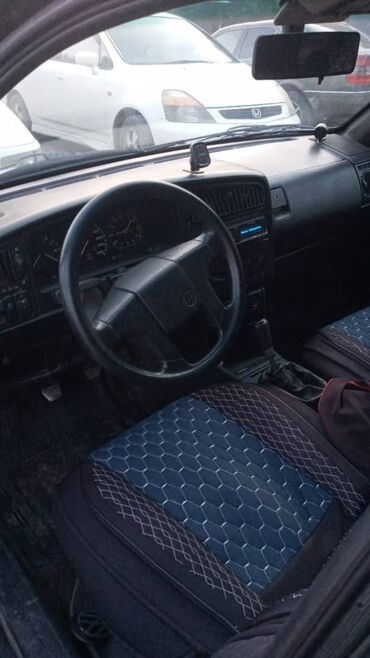 Volkswagen: Volkswagen Passat: 1992 г., 2 л, Механика, Бензин, Универсал — 8