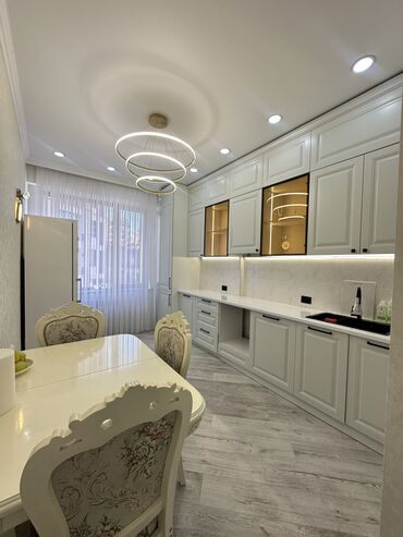 сдается 2 комнатная квартира в джале: 4 комнаты, 100 м², Элитка, 3 этаж, Дизайнерский ремонт