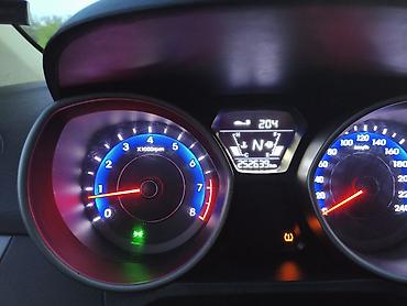 продам кару: Hyundai Avante: 2015 г., 1.6 л, Автомат, Бензин, Седан — 9