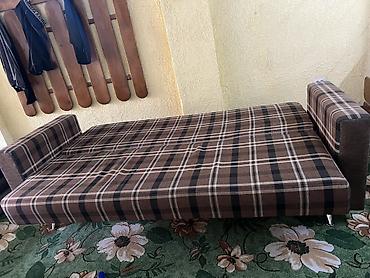 диван раскладной 2 х местный: Продается в отличном качестве г.Кара-Балта Писать на WhatsApp: 2 метр — 3