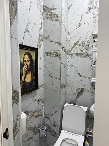 Продажа коттеджей и домов: СРОЧНО ПРОДАЕТСЯ.Просторный 2-этажный частный дом. Имеются пристройки — 32