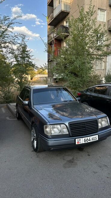 маршрут бус: Mercedes-Benz W124: 1994 г., 3.2 л, Механика, Бензин, Седан