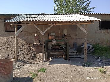 Линия для производства пескоблоков (вибропресс + планетарный at lalafo.kg Линия для производства пескоблоков (вибропресс + планетарный