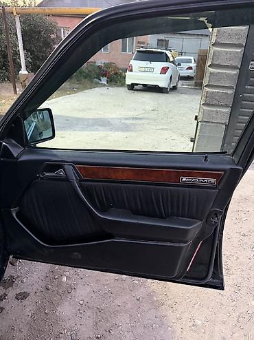кузов на 210: Mercedes-Benz W124: 1993 г., 2.8 л, Механика, Бензин — 5