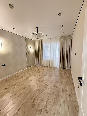 кв в центре: 2 комнаты, 76 м², Церковь 108 серия, 1 этаж — 9