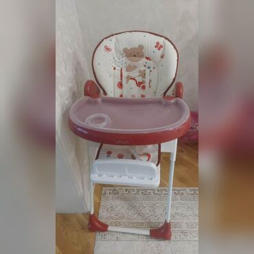 popit nece manatdir: Yemek masası Qiymət: 55 manat Ünvan: Sumqayıt (aa_i) Daha ətraflı