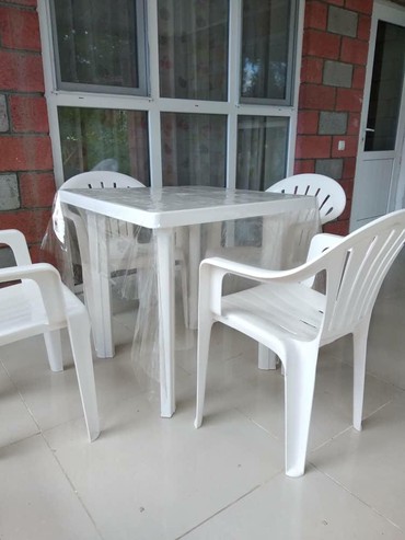 чехол для стулья: Пластиковый стол и стулья.
Комплект 4стуля