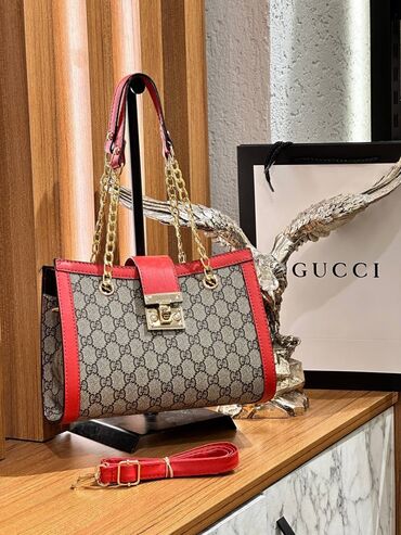 zenska kozna torba: Nove torbe marke Gucci, replike

Dostava: 400 din