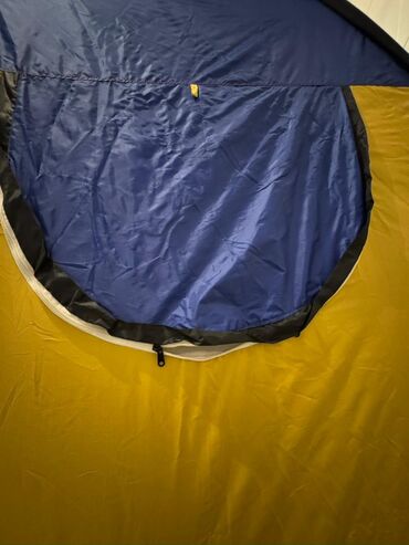 Çadırlar: Pop-up düşərgə çadırı - Ölçü: təxminən 2 nəfərlik genişlik (daxili — 8