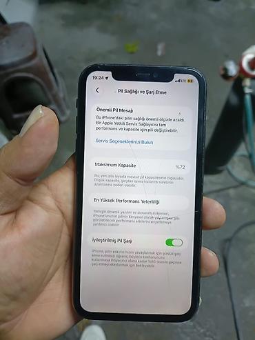 iphone s6: IPhone 11, Qara, Qırıq — 3